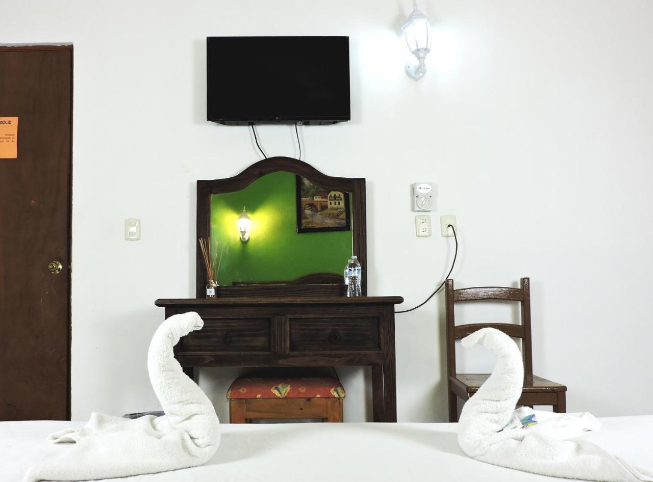 Hotel Valladolid Valladolid  Ngoại thất bức ảnh