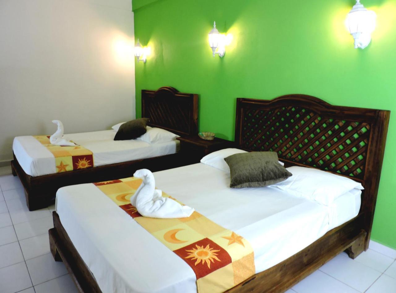 Hotel Valladolid Valladolid  Ngoại thất bức ảnh