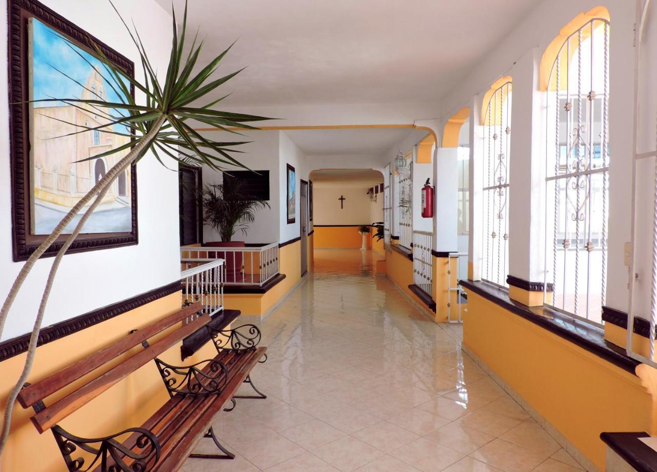 Hotel Valladolid Valladolid  Ngoại thất bức ảnh