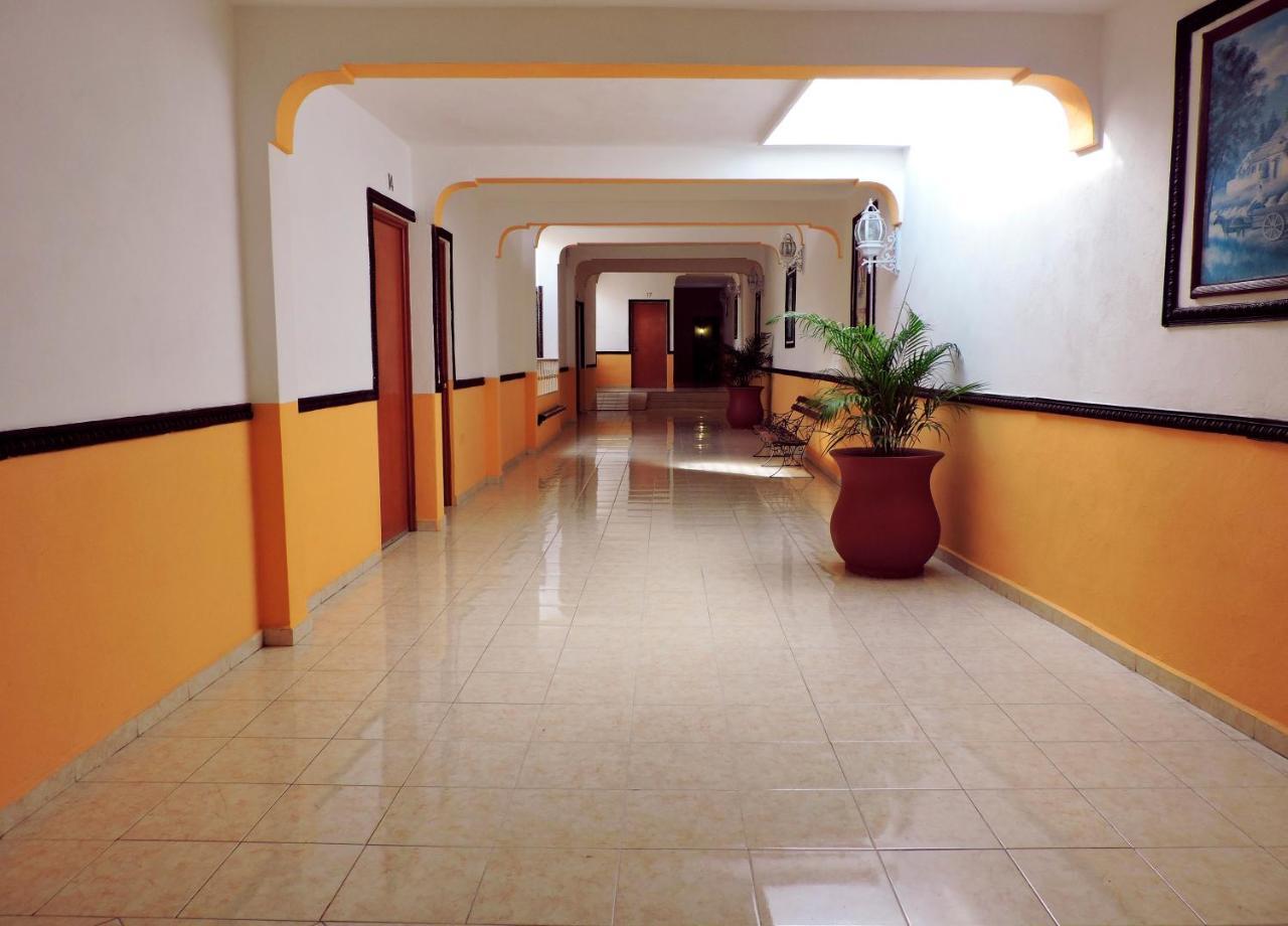 Hotel Valladolid Valladolid  Ngoại thất bức ảnh